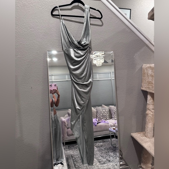 Sage Velvet High Low Midi Dress - Picture 3 of 4